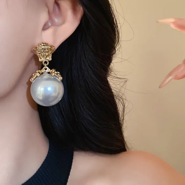 Fashion Simulation Pearl Charm Earrings for Women Exaggerated French Retro Versatile Pendant Earrings Jewelry Accessories Gifts - zinifashion 36 - Image 4