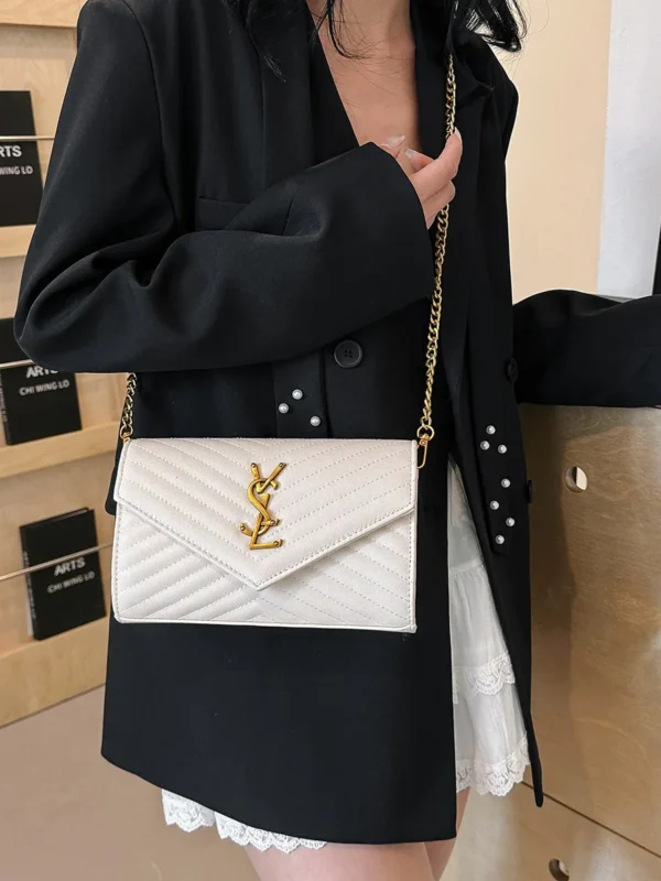 New Envelope Bag Women's Chain Crossbody Bag Commuter Mobile Phone Bag Niche Fashion Texture Bag Shoulder Bag For Women - Image 3
