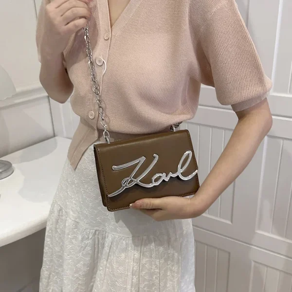 Candy Colored Fashionable Ladies Chain Crossbody Bag Versatile Commuter Shoulder Bag PU Leather Medium Hardness Zipper Opening - Image 3
