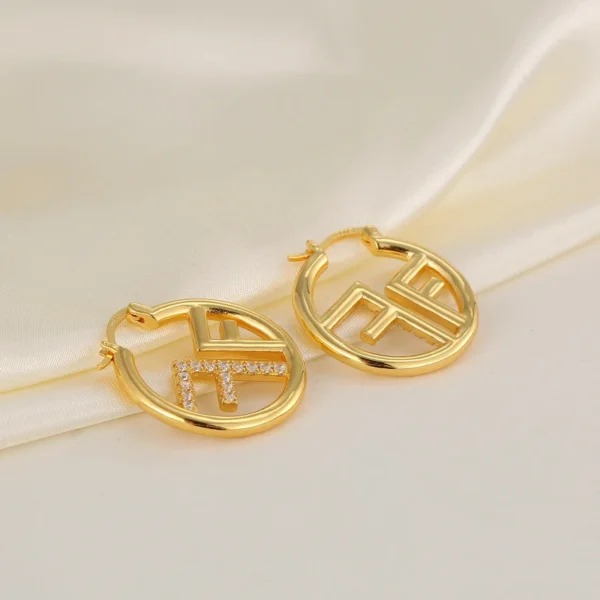 New design, light luxury and fashionable English letter F earrings, high-end and elegant temperament, simple earrings for women - zinifashion 36 - Image 4