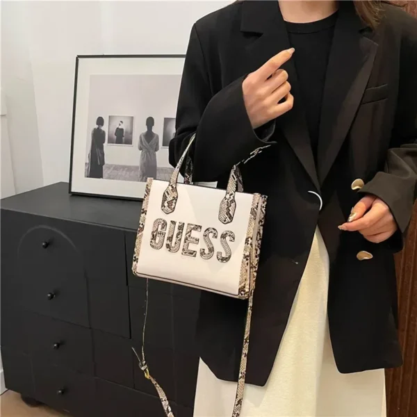 Chic Minimalist Messenger Bag for Women Vintage Leather Crossbody Handbag Luxury Tote Designer Purse Elegant Large Capacity - Image 2