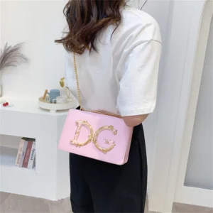 Stylish Solid Color Vintage Tote Bag - Modern Leather Shopper With Minimalist Parisian Design & Luxury Commuter Features