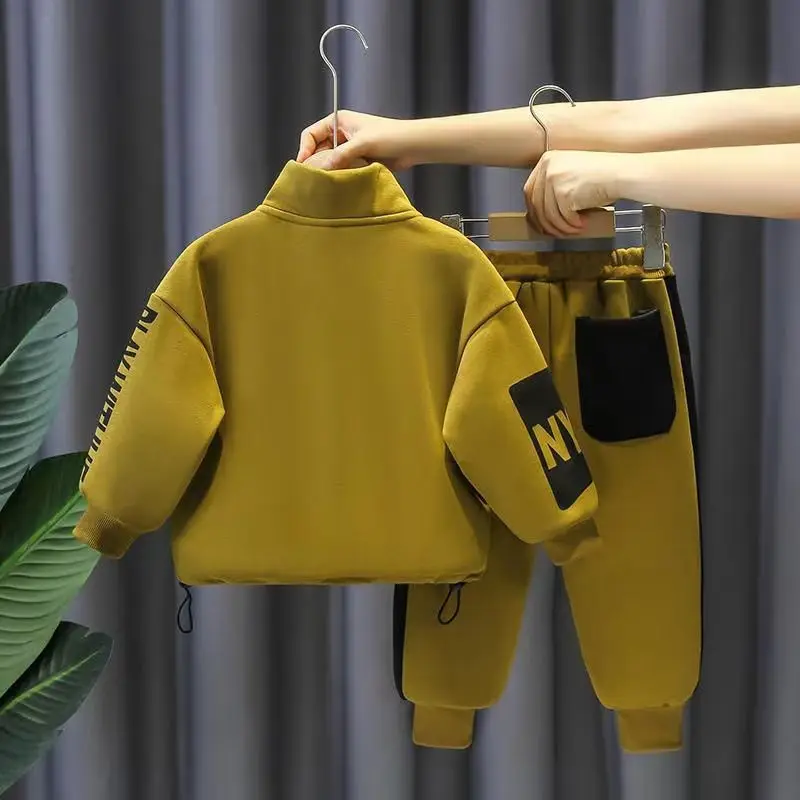 Boys' BRAND NYC Baby Plush Set Autumn and Winter New Handsome Children's Sports and Leisure Hoodie and Pants Boys' Two Piece Set: Factory Seconds/Rejects – Refurbished – Never Used (Brand New) - Image 2