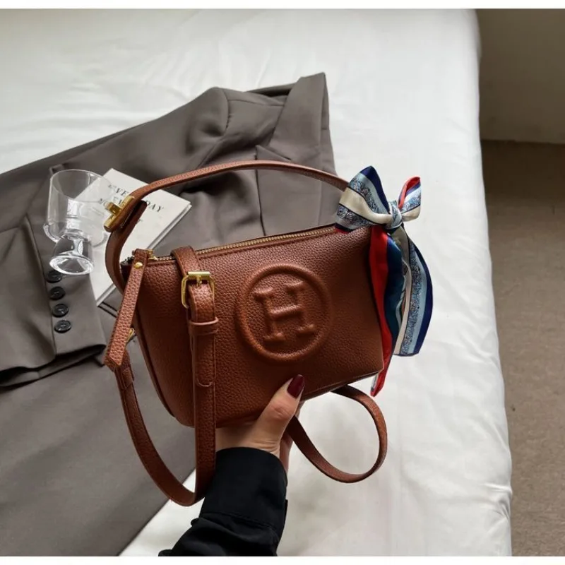 Women's Classic High-Class Design Bag - Small Square Bag with Lychee Pattern Zipper for Shoulder Cross-Body: Factory Seconds/Rejects – Refurbished – Never Used (Brand New) - Image 6