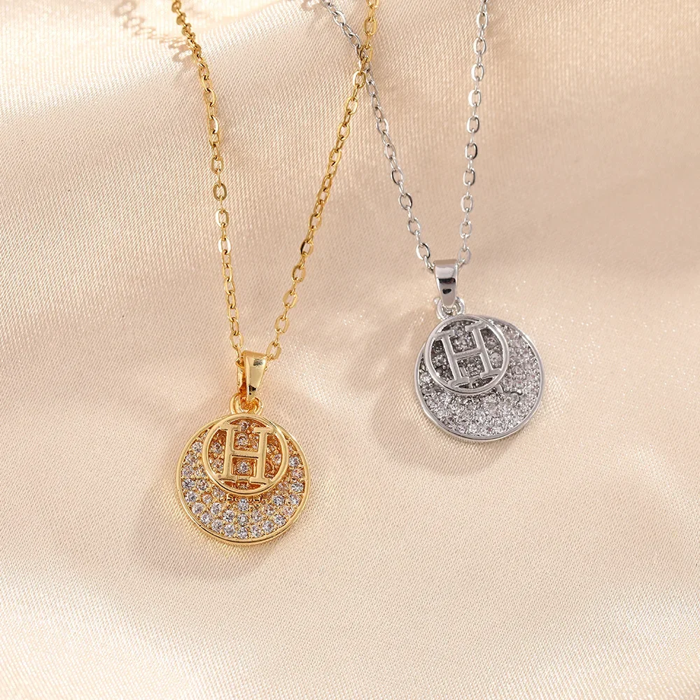 Trendy Titanium Steel H Letter Pendant Necklace Women's Fashion Jewellery Full Diamond round Tag Lock bone Chain Accessory: Factory Seconds/Rejects – Refurbished – Never Used (Brand New) - Image 4