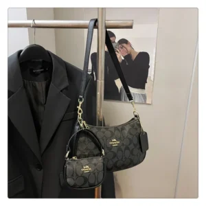 Latest! Modern Vintage Cherry Crossbody - Mah-jong - Style Chain Bag, Shoulder/Underarm Design, Women's Light Luxury: Factory Seconds/Rejects – Refurbished – Never Used (Brand New)