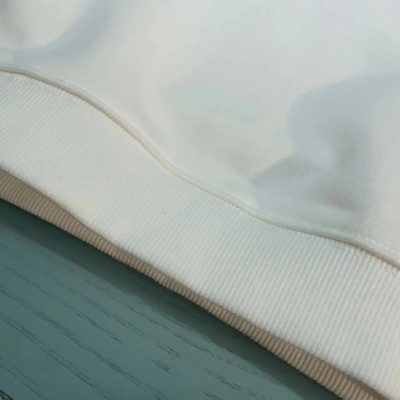 Boys Brand AIGNER' long sleeved shirt, spring and autumn warm pullover, letter printed fashionable hot selling boys' clothing: Factory Seconds/Rejects – Refurbished – Never Used (Brand New) - Image 4