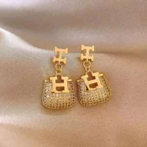 Metal H letter zircon bag earrings pendant earrings suitable for winter earrings women's unique niche design sense: Factory Seconds/Rejects – Refurbished – Never Used (Brand New)